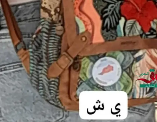 سياح إسبان يستنفرون سلطات طنجة بسبب شارات تظهر خريطة المغرب مبتورة