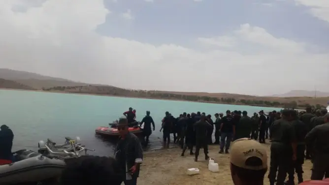 إنتشال جثة شاب من بحيرة تيسليت وسط مطالب بتوفير فرق الإنقاذ ببحيرات إملشيل