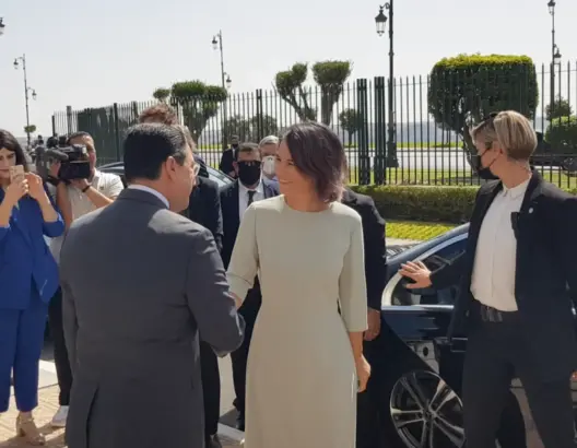 بعد استئناف العلاقات بين البلدين.. لحظة استقبال بوريطة لوزيرة خارجية ألمانيا