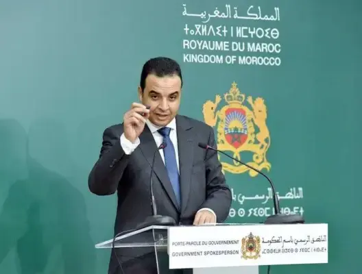 بايتاس: الحكومة ستتحمل زيادات أسعار الكتب.. وهذا ما قاله عن أزمة التأشيرات مع فرنسا