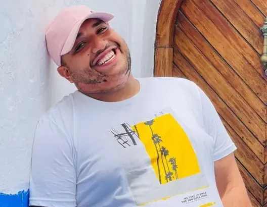 ما حقيقة زواج الكوميدي الزوبير هلال بجهاد بن علوش ؟ 