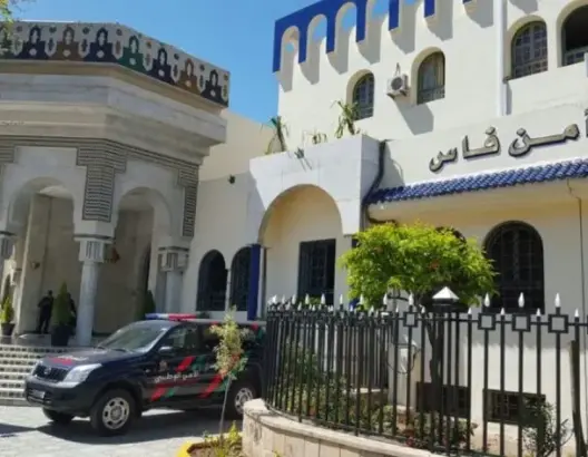 الفرقة الجهوية بفاس تطيح بعصابة تنشط في النصب والاحتيال بهدف الهجرة