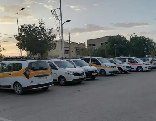 النقل السري يثير استياء مهنيي “الطاكسيات” بميدلت ومطالب بتدخل السلطات