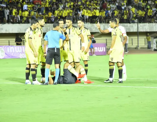 مكتب المغرب الفاسي يعتذر للجماهير ويشكر “الإلترا” على “التيفو”