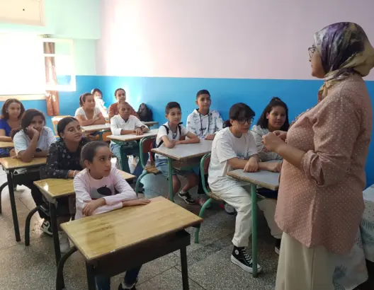 ملايين التلاميذ المغاربة يلتحقون بمقاعد الدراسة وسط غلاء منهك لجيوب الأسر