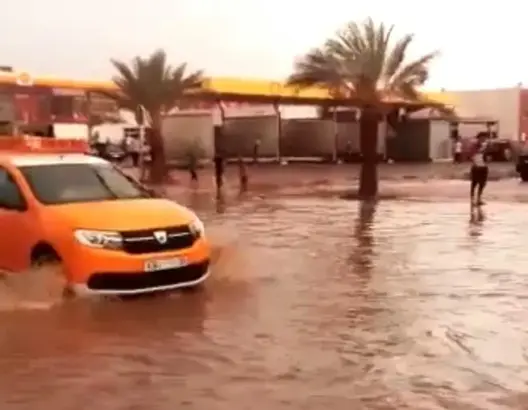الأمطار تُغرق شوارع زاكورة وتُعري هشاشة البنية التحتية