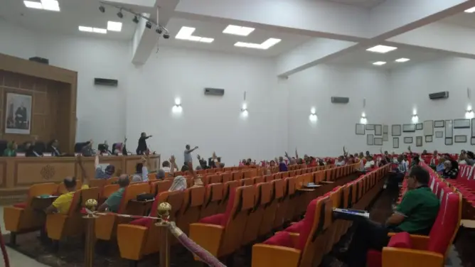 مشروع تهيئة طريق بمقاطعة سايس يثير ضجة بين الأغلبية والمعارضة بجماعة فاس