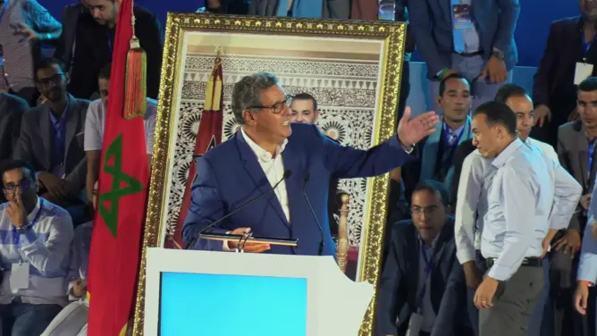 أخنوش: نحن حكومة عمل وليس جدل.. والمغاربة “مبغاوش كثرة الفهامات”