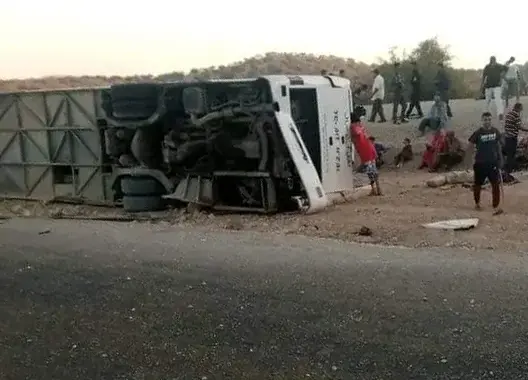 ثبت استعماله للهاتف.. 4 سنوات سجنا لسائق حافلة انقلبت بالصويرة