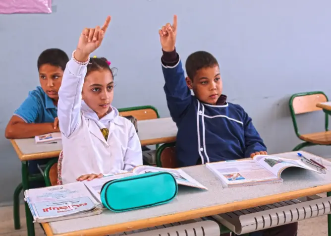 مجلس التعليم يدعو لتجاوز نمط “شحن وتلقين التلاميذ” ويكشف إمكانية دمج التربية الجنسية