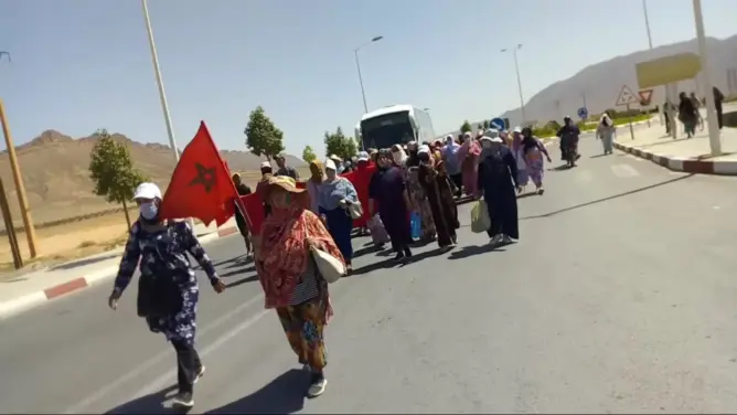 تفريغ مستشفى الريش يخرج نساء في مسيرة بالأقدام نحو عمالة ميدلت