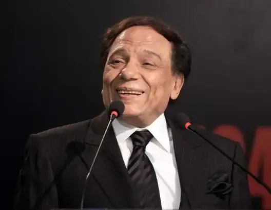 اعتزال الزعيم يخلق جدلا.. نجله يؤكد تفرغه لحياته العائلية وشقيقه ينفي ويوضح