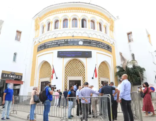 فوضى وغليان بجلسة انتخاب رئيس ومكتب أكبر غرفة تجارية بالمغرب