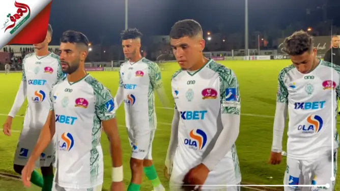 غضب وقلق واحتجاج الجماهير.. هكذا غادرت عناصر الرجاء ملعب البشير