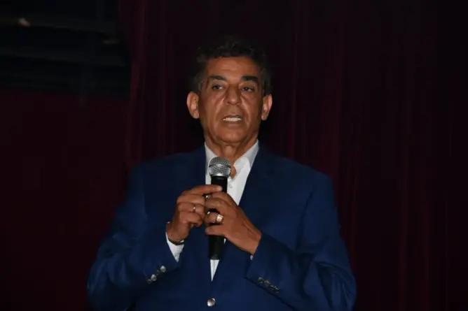 مؤتمرو الاتحاد الدستوري يصوتون على «جودار» أمينا عاما للحزب بالتصفيق