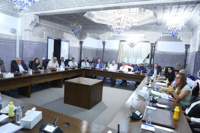 البام يدعم الانفتاح على “الثقافات المعاصرة” ويستهجن “الحملة المغرضة” ضد بنسعيد