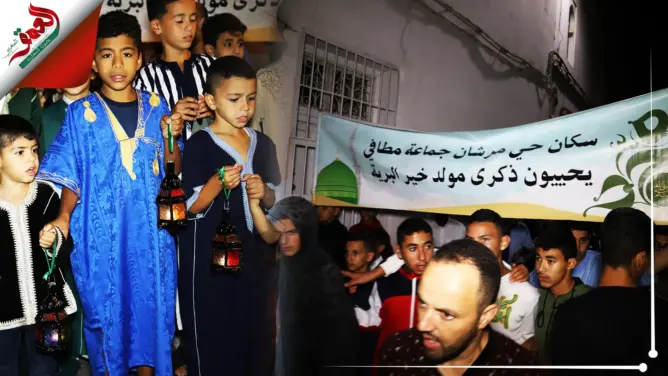 أعداد غفيرة تخرج للشوارع بطنجة احتفالا بالمولد النبوي