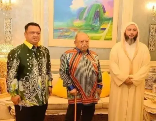 ألقى دروسا ومحاضرات.. استقبال كبير للشيخ المغربي سعيد الكملي بماليزيا (صور)