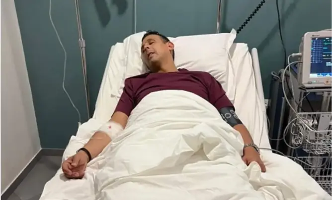 وعكة صحية تنقل لخصم على عجل إلى مصحة بفاس.. ومصادر تكشف وضعه