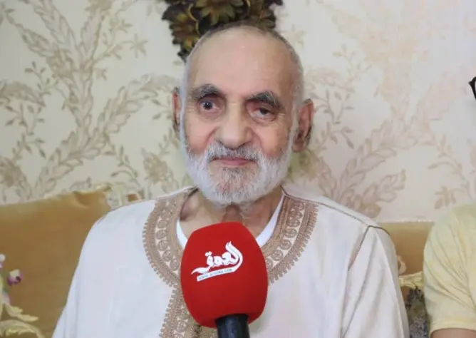 نجل الفنان عبد الرؤوف يكشف حقيقة رقوده بالعناية المركزة