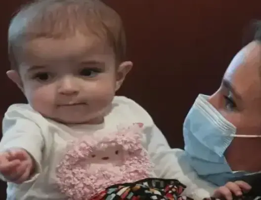 بعد نجاح أول عملية زراعة أمعاء في العالم.. الرضيعة “إيما” تدخل تاريخ الطب