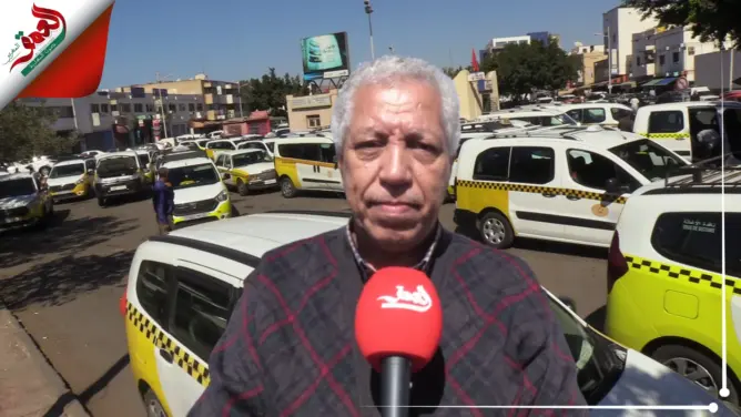 مهنيو “الطاكسيات” يتراجعون عن الاحتجاج ضد النقل السري بأكادير