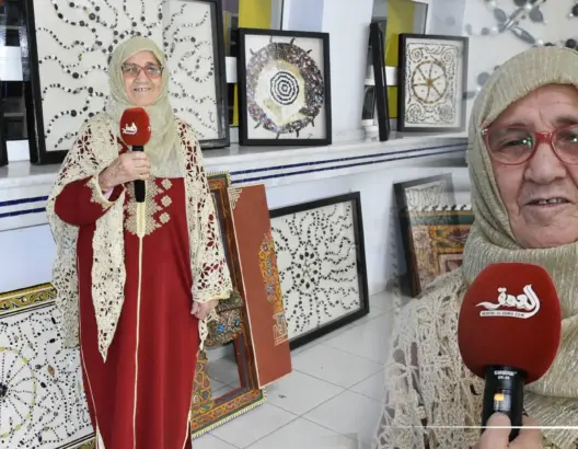 خديجة بوكرين.. مسنة استثمرت فترة الحجر الصحي لإبداع عشرات اللوحات الفنية (فيديو)