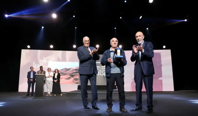 فيلم جزائري يتوج بالجائزة الكبرى لمهرجان الفيلم المغاربي بوجدة (فيديو)