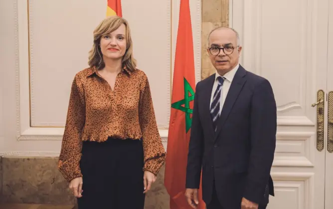 المغرب يقترب من اعتماد اللغة الإسبانية في الشعب العلمية