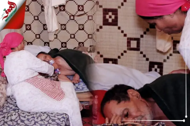 مرض يقلب حياة “عساس” رأسا على عقب.. وزوجته تضطر للعمل لإعانته وتناشد المحسنين