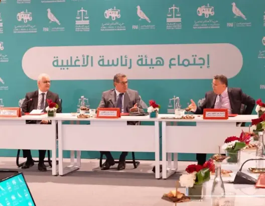 رئاسة الأغلبية تشيد بحصيلة السنة الأولى من عمل الحكومة وتنوه بأدوار المعارضة