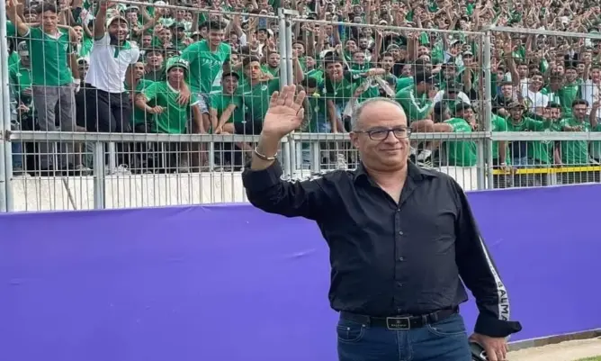 الرجاء على صفيح ساخن.. “العمق” تكشف تفاصيل صراع حول المسؤوليات ومداخيل “الديجيتال”