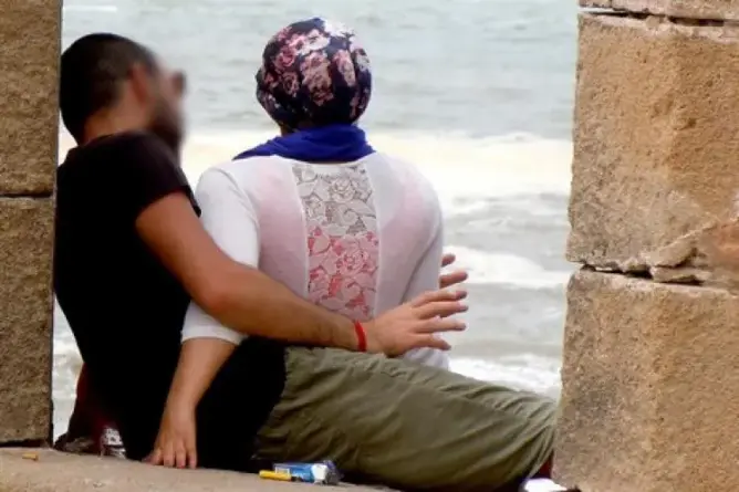 هل لمَّح وهبي إلى إلغاء تجريم “العلاقات الرضائية” بالمغرب؟