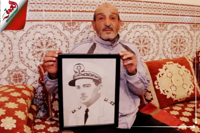 يحتفظ بصورة محمد الخامس منذ 75 عاما.. ابن مقاوم: أوصاني والدي بإيصالها للقصر (فيديو)