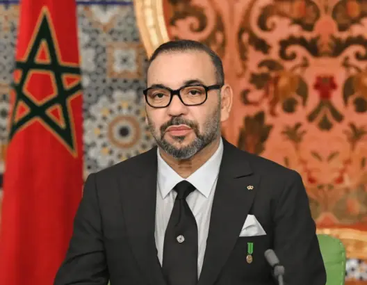 “الكاف” يتوج الملك محمد السادس بجائزة “الإنجاز المتميز” ويدعوه لتسلمها برواندا