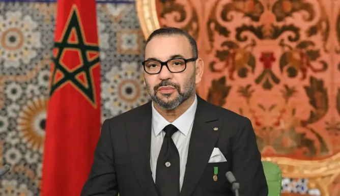 “الكاف” يتوج الملك محمد السادس بجائزة “الإنجاز المتميز” ويدعوه لتسلمها برواندا
