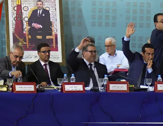 جماعة أكادير تصادق على ميزانيتها.. وأخنوش: نصف الفائض سيخصص للأحياء ناقصة التجهيز (فيديو)