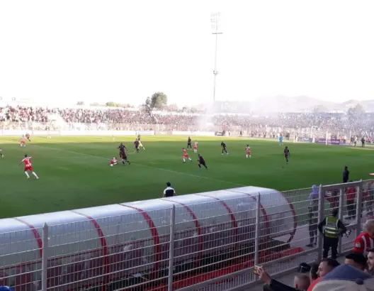 الجيش الملكي يهزم المغرب التطواني بعقر داره وينتزع صدارة البطولة