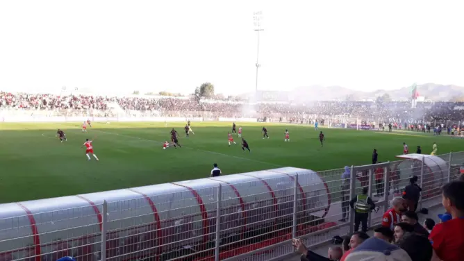 الجيش الملكي يهزم المغرب التطواني بعقر داره وينتزع صدارة البطولة