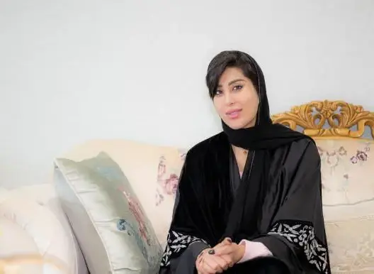 عائلة مغربية تناشد الملك لإنقاذ ابنتها الفنانة خلود العمادي المعتقلة بقطر