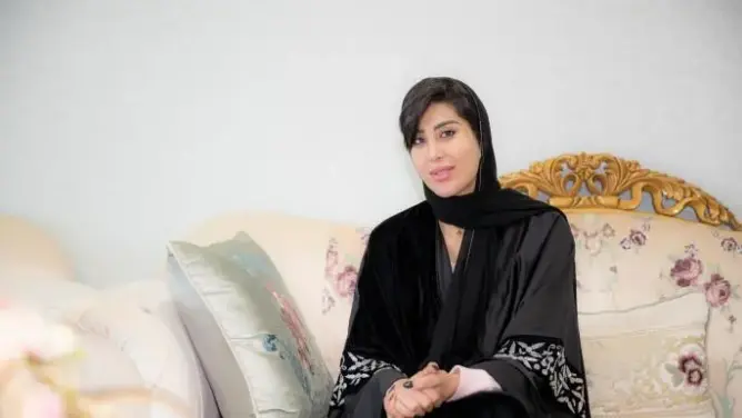 عائلة مغربية تناشد الملك لإنقاذ ابنتها الفنانة خلود العمادي المعتقلة بقطر