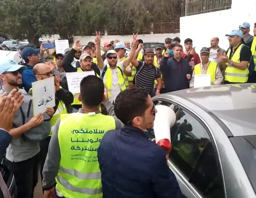 مستخدمو الطرق السيارة يختتمون 16 يوما من الاحتجاجات بوقفة غاضبة بالرباط (صور)
