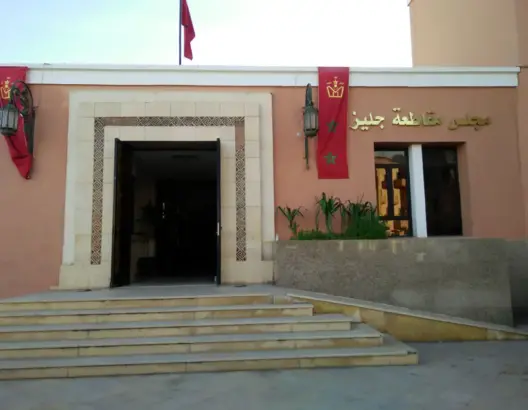 استصدر رخصا لشركة زوجته.. اتهام نائب رئيس مقاطعة بمراكش باستغلال منصبه والأخير يوضح