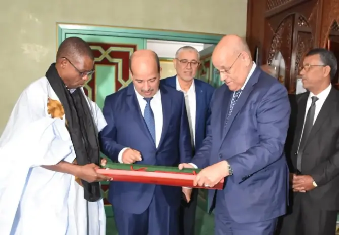 رئيس مجلس الشيوخ البوروندي ينبهر بمستوى التنمية بالصحراء.. وميارة: الساكنة تعتز بهذا التطور