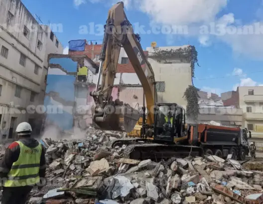 مشروع حماية طنجة من الفيضانات يدفع السلطات لهدم منازل قرب وادٍ (فيديو)