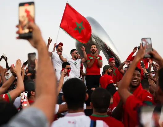 “تلاعب في التذاكر وفوضى في المطار”.. هل تسبب عضو جامعي في إلغاء رحلات المغاربة نحو قطر؟