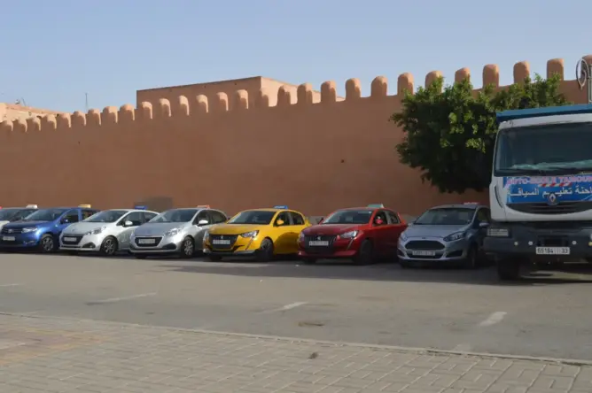 أسعار المحروقات تخرج أرباب مدارس تعليم السياقة بتيزنيت للاحتجاج