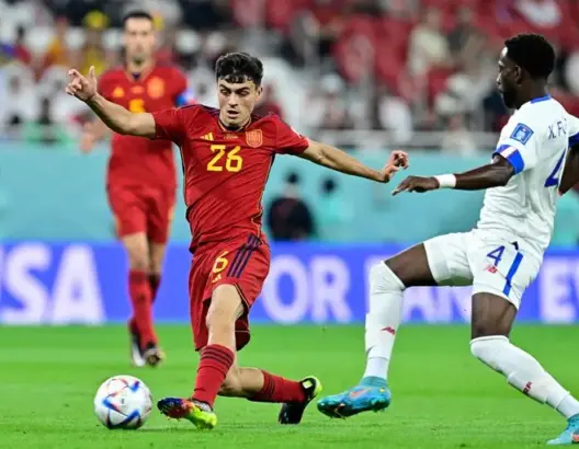 لماذا لا يردد لاعبو المنتخب الإسباني كلمات النشيد الوطني؟