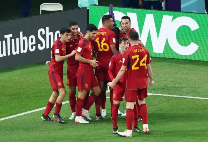 لاعبو المنتخب الإسباني يؤكدون صعوبة مواجهة المغرب ويدعون لتصحيح الأخطاء