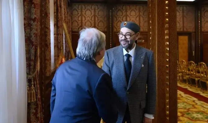 غوتيريش يُذكّر بسياسة اليد الممدودة للملك محمد السادس تجاه الجزائر